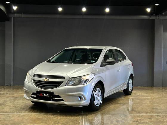 CHEVROLET ONIX 1.0 MPFI JOY 8V FLEX 4P MANUAL CHEVROLET ONIX 1.0 MPFI JOY 8V FLEX 4P MANUAL